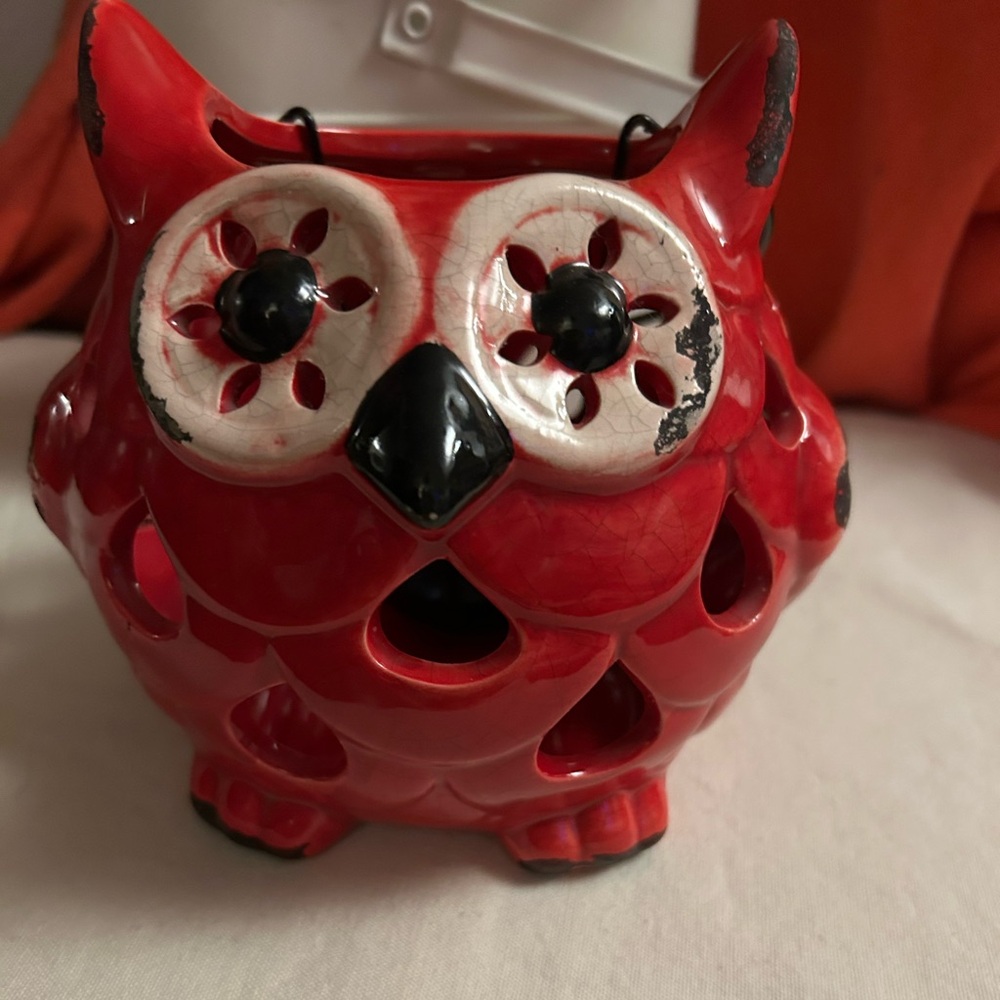 Adorable red owl tea light holder.